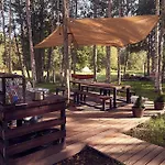 Les Glamping *